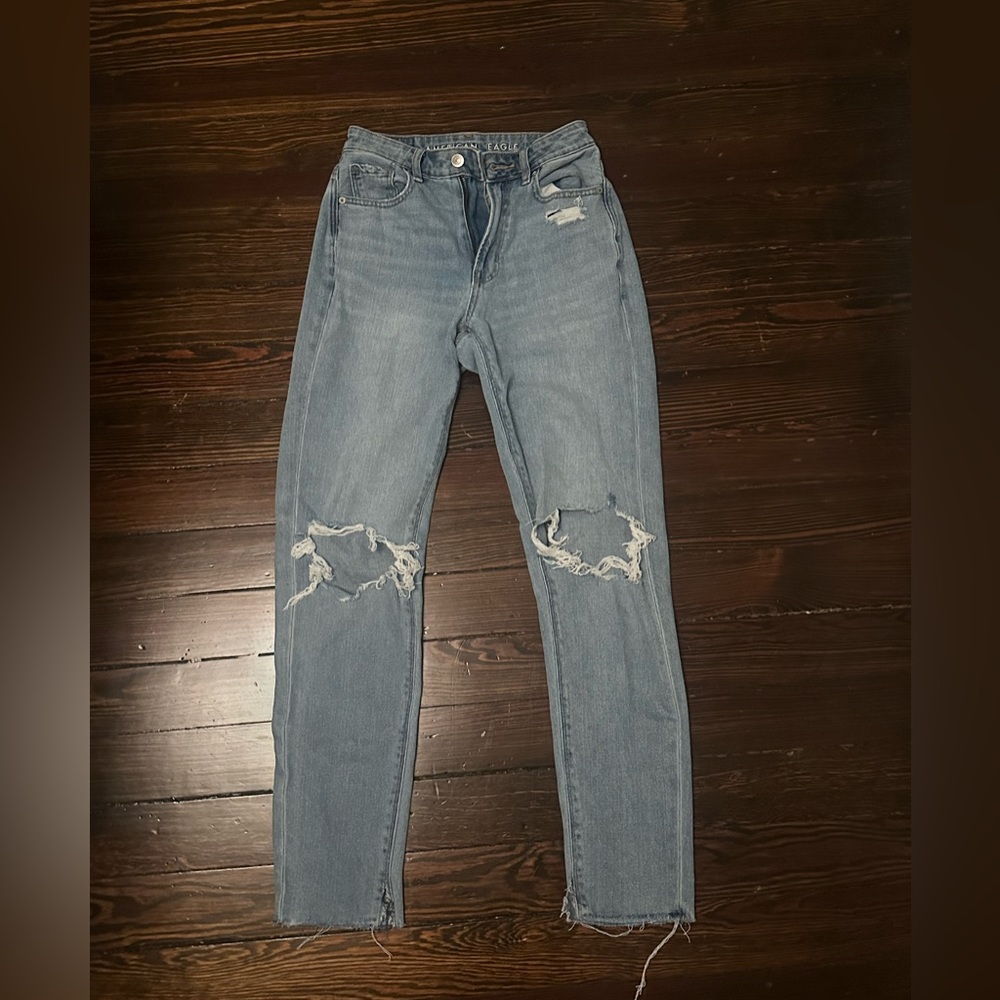 American Eagle Mom jeans size 00